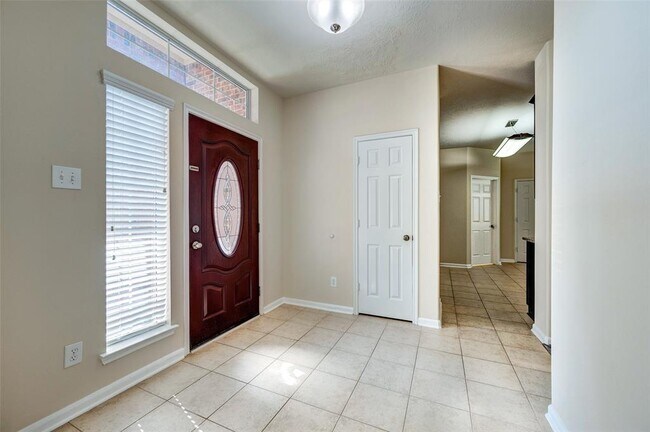 Building Photo - 7414 Compass Rose Dr