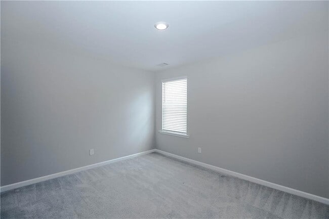 Building Photo - 4355 Magpie Dr