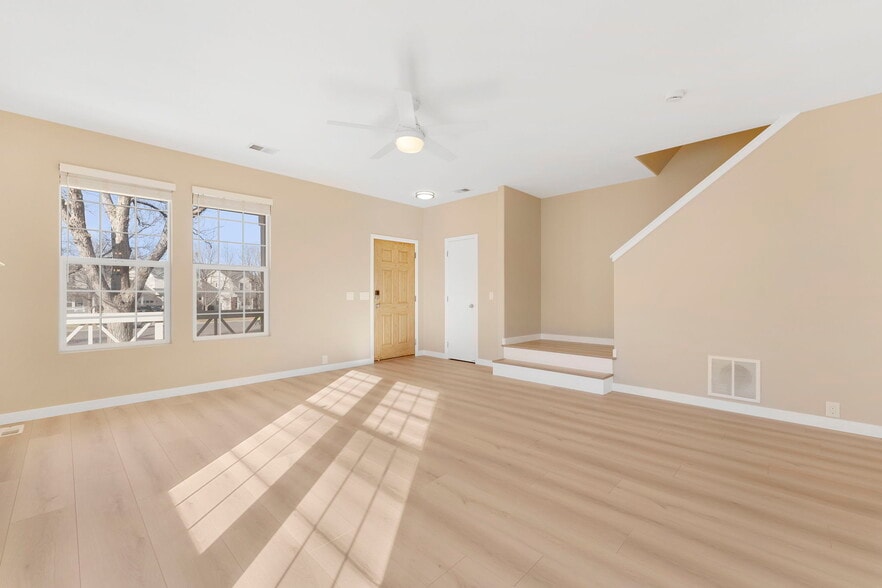 Building Photo - 3425 East 123rd Drive