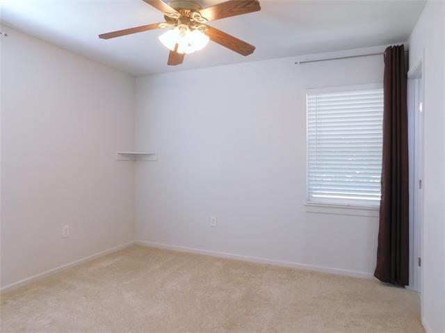 Building Photo - 705 Sun Valley Dr