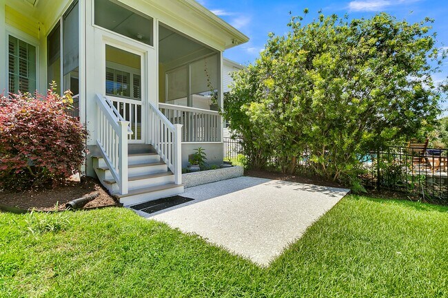 Building Photo - 3688 Maidstone Dr