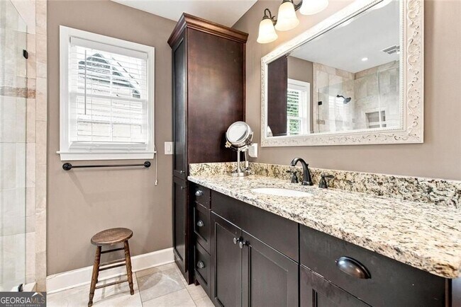 Building Photo - 4964 Buckline Crossing