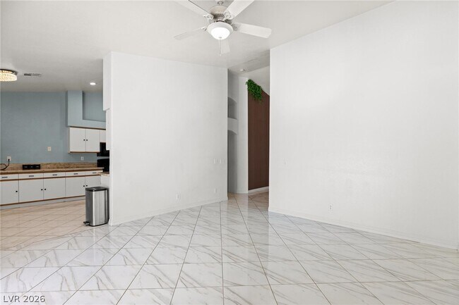 Building Photo - 5141 Eldora Ave