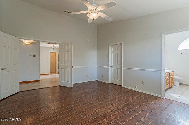 Building Photo - 8844 W Cavalier Dr