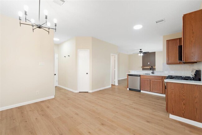 Building Photo - 3331 Clayton Terrace Dr
