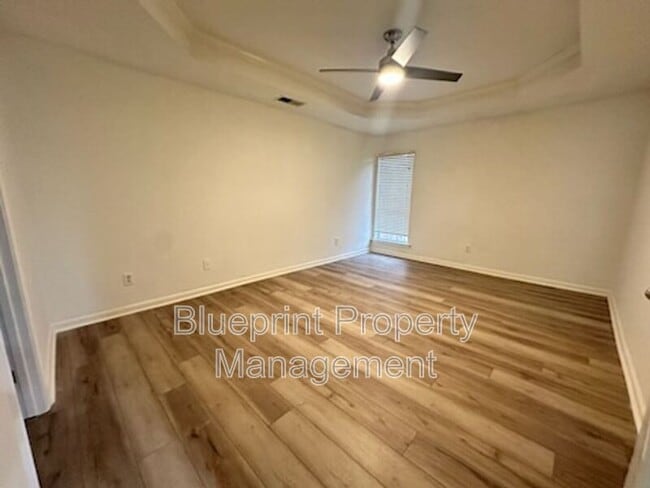 Building Photo - 210 Rocky Ridge Dr