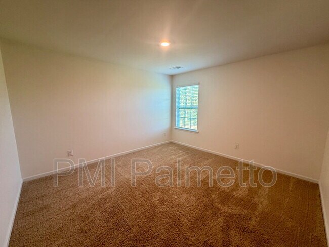 Building Photo - 417 Spearman Ct