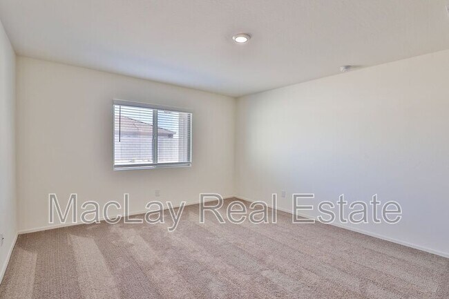 Building Photo - 3830 N Tulsa Ln