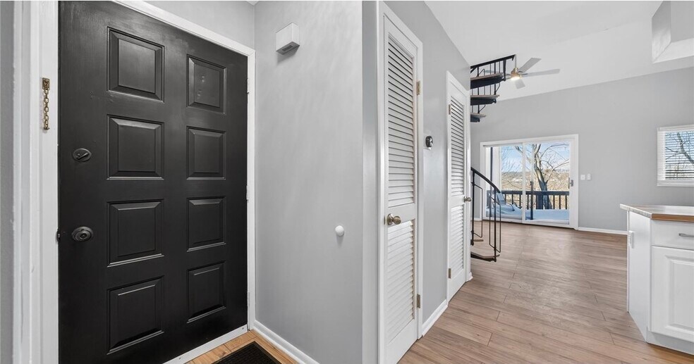 Welcome Home! - 7 Arapahoe Dr