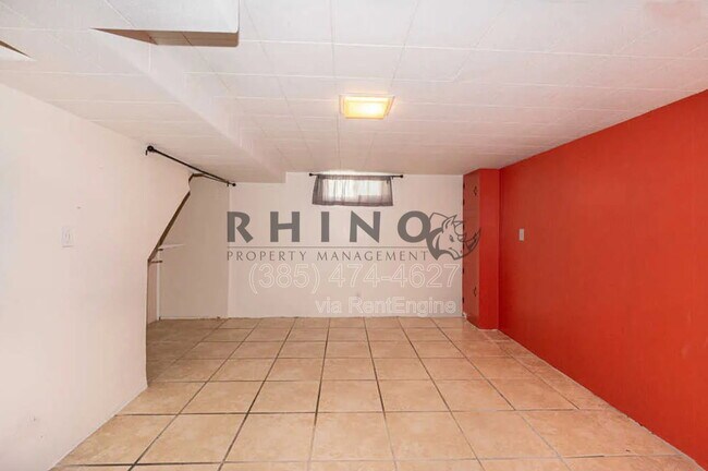 Building Photo - 981 36th St