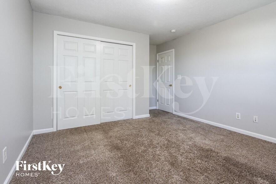 Building Photo - 2331 Salem Park Ct