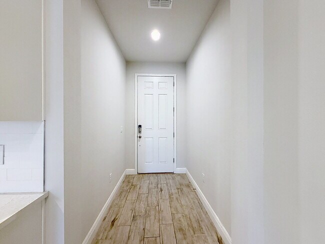 Building Photo - 6008 Grand Sonata Ave