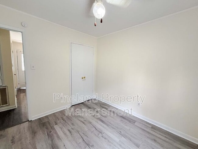 Building Photo - 518 Suffolk Ct