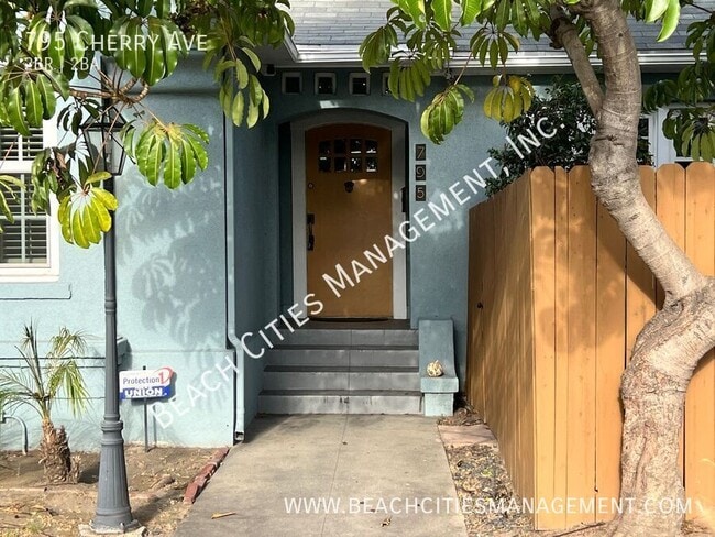 Building Photo - 795 Cherry Ave