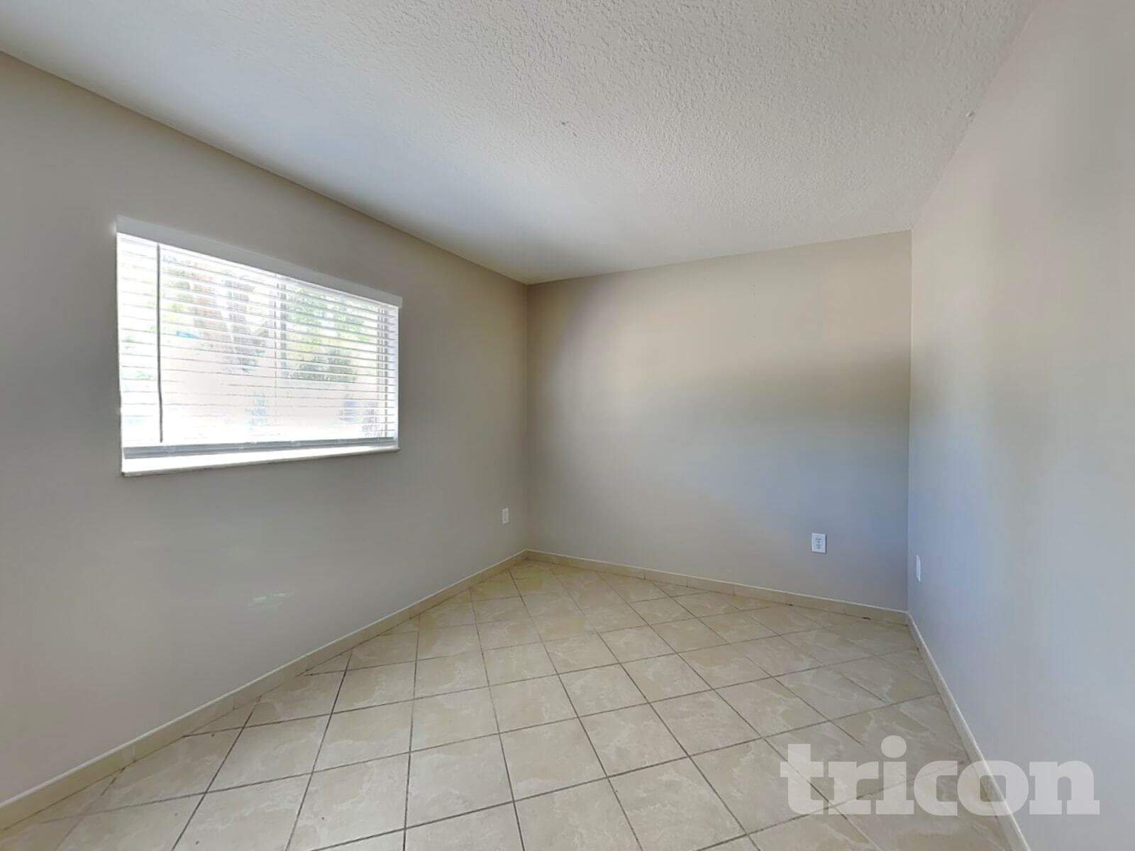 Building Photo - 505 22nd Terrace E