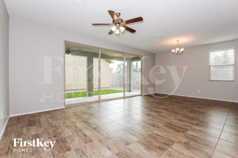 Building Photo - 1157 S Amulet