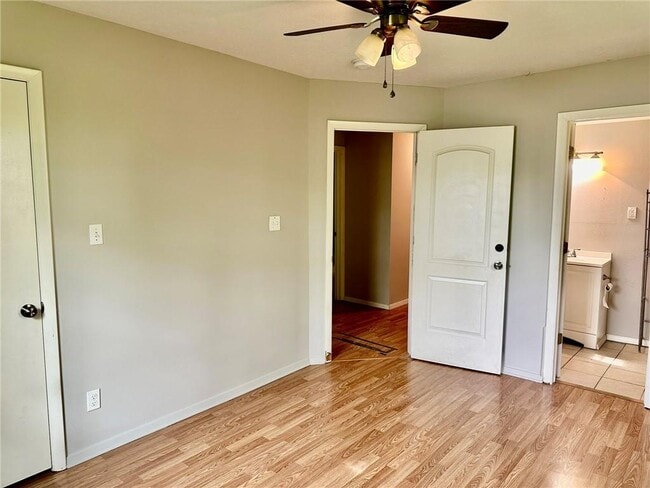 Building Photo - 1915 S 10th St