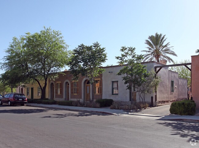 Primary Photo - 600-616 S Convent Ave