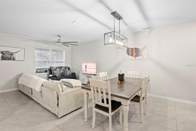 Building Photo - 635 Belgrove St