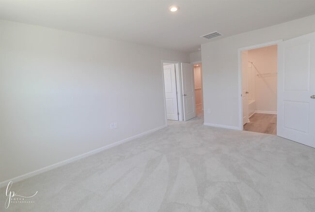 Building Photo - 237 Christiana Ln