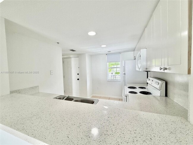 Building Photo - 11201 NW 89th St