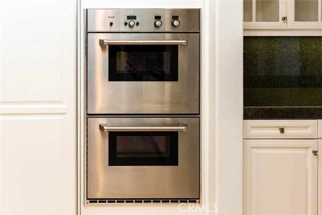 Building Photo - 7 Camellia