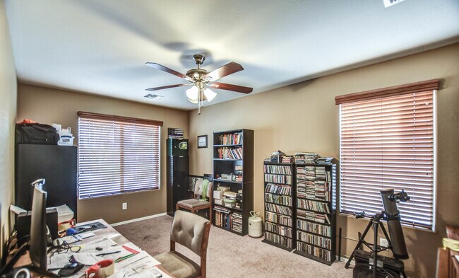 Building Photo - 8064 W Rushmore Way