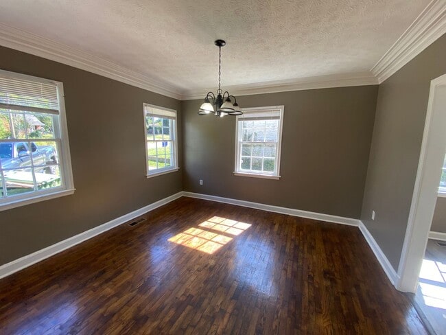 Building Photo - **ON HOLD**3 Bedroom / 2 Bathroom Home for Rent in Columbus, GA