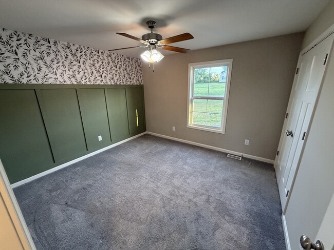 Building Photo - 105 Bottle Dr