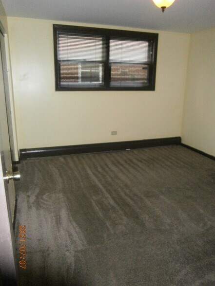 Building Photo - 1408 W 119th St