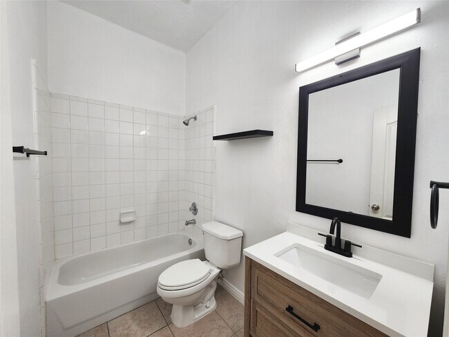 Building Photo - 18730 Dempsey Oaks Dr