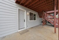 Building Photo - $1,395.95 2-bed, 1-bath, located in Denver with a washer and dryer.