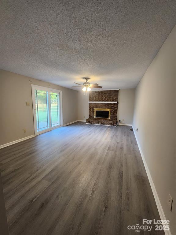 Building Photo - 10913 Magenta Ln