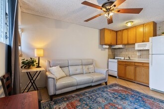 Building Photo - Furnished 1 Bed 1 Bath Condo. Includes Electric, Water, Sewer & Gas. Ample unassigned parking.