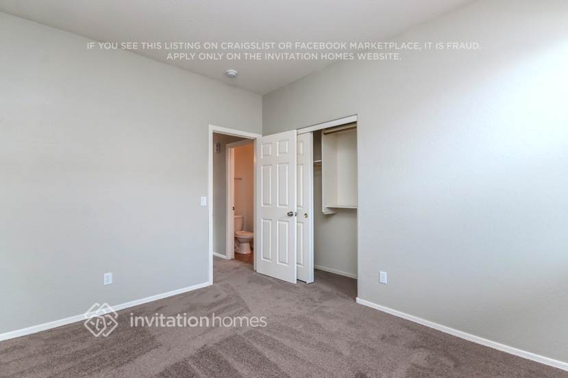 Building Photo - 17523 N 169th Dr