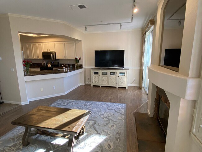 Building Photo - 11366 Via Rancho San Diego