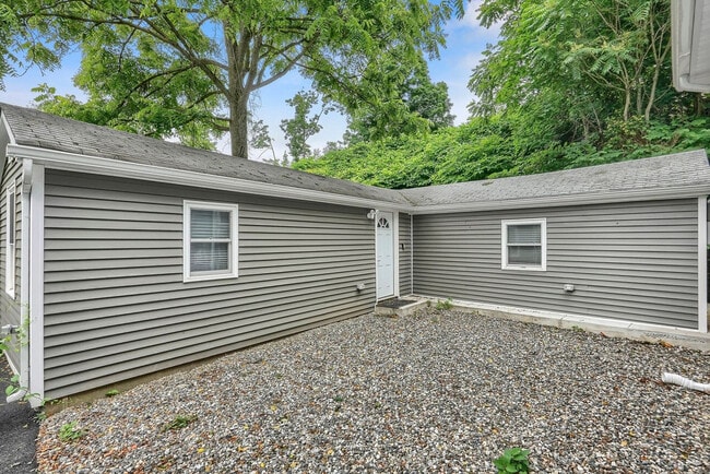 Building Photo - 763 Rte 9W