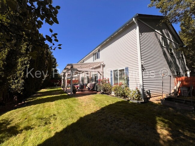 Building Photo - MOVE IN SPECIAL! HALF OFF! Spacious Felida...