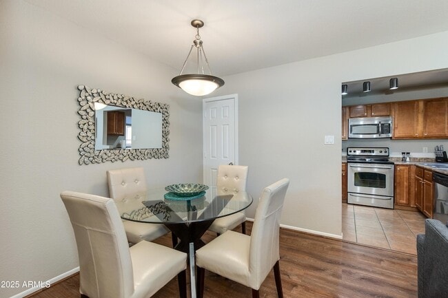 Building Photo - 5122 E Shea Blvd