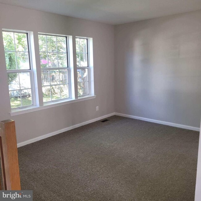 Building Photo - 733 Orley Pl