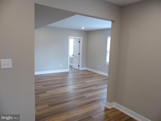 Building Photo - 155 Channing Ave