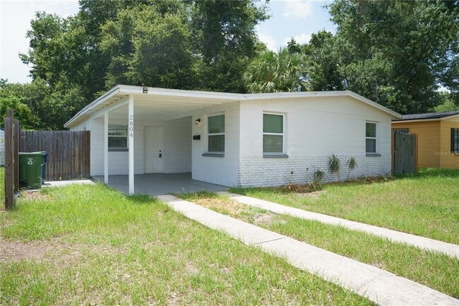 Building Photo - 2804 N 33rd St