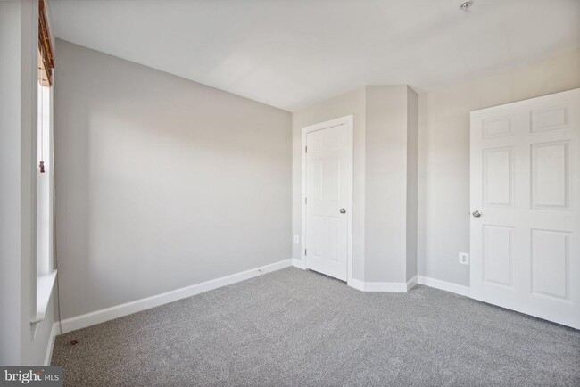 Building Photo - 14709 Argos Pl