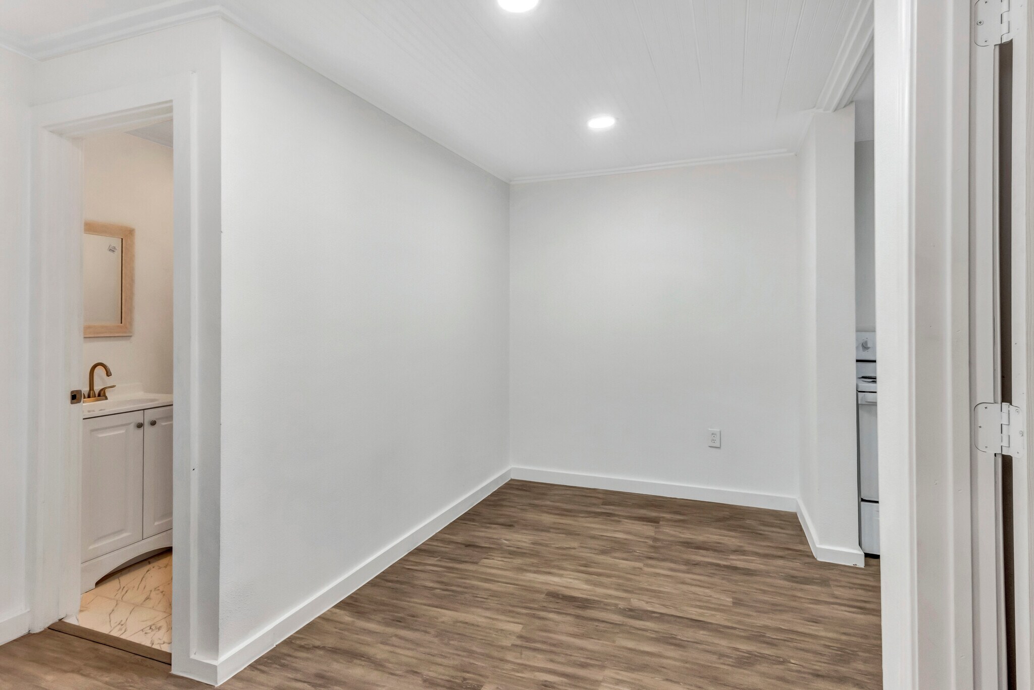 Building Photo - 397 Wills Point St