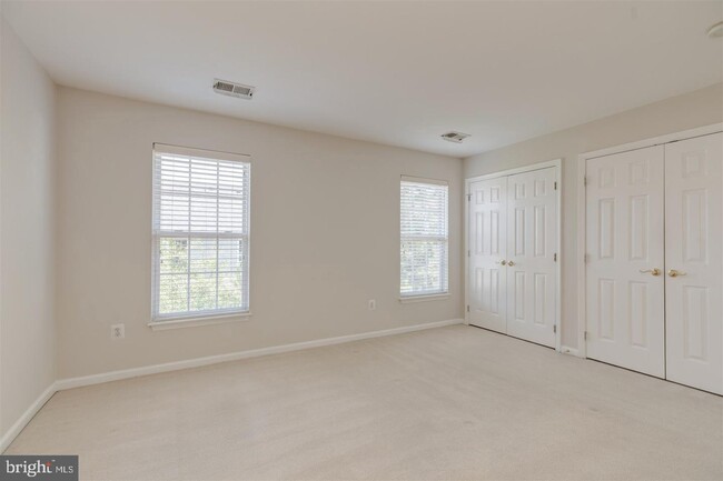 Building Photo - 6948 Banchory Ct