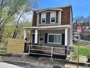 Building Photo - 1511 St Patrick St