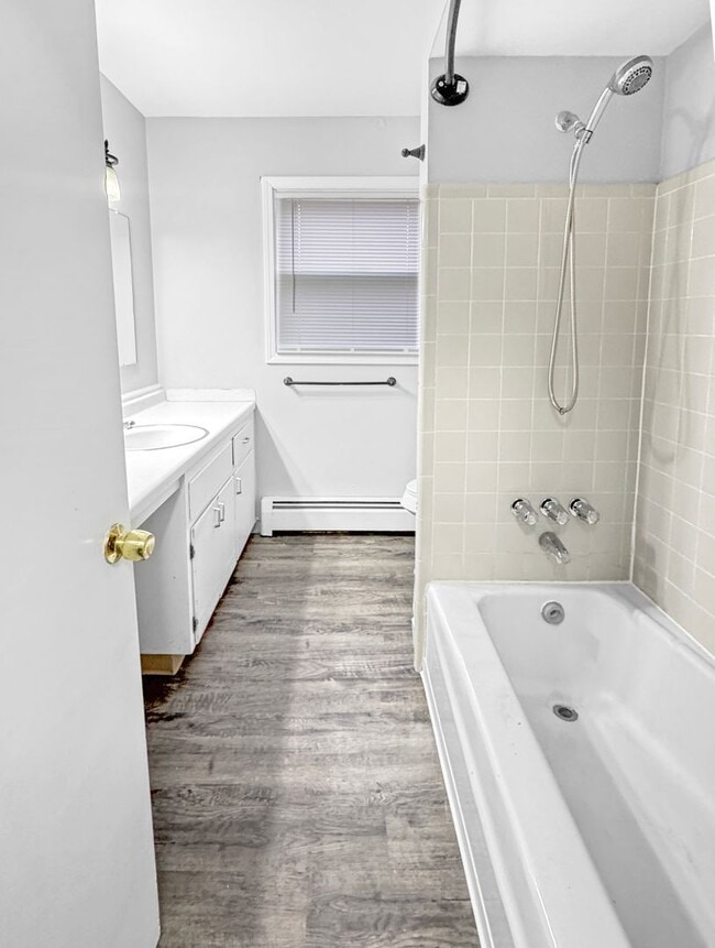 Building Photo - 3111 Hubal Ave SW