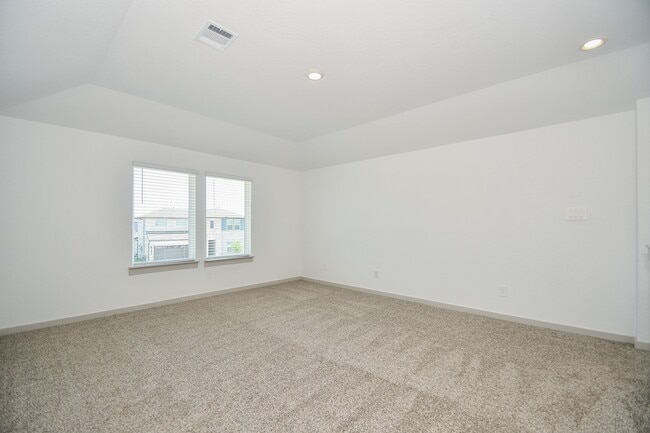 Building Photo - 8034 House bank Ln