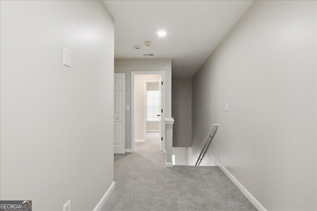 Building Photo - 5630 Lawley Rd