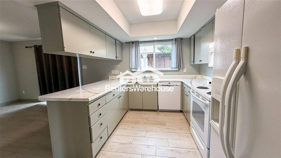 Building Photo - 2226 Triway Ln